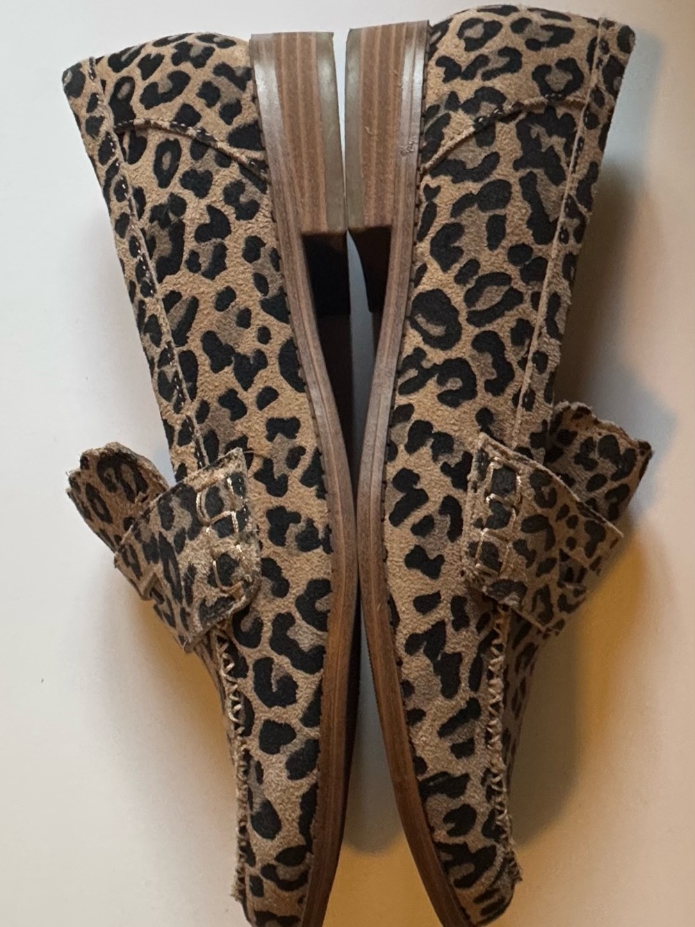 Lucky Brand Leopard Print Penny Loafers in Size 8 - Picture 4 of 7
